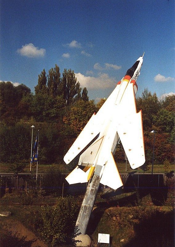 a_01.jpg