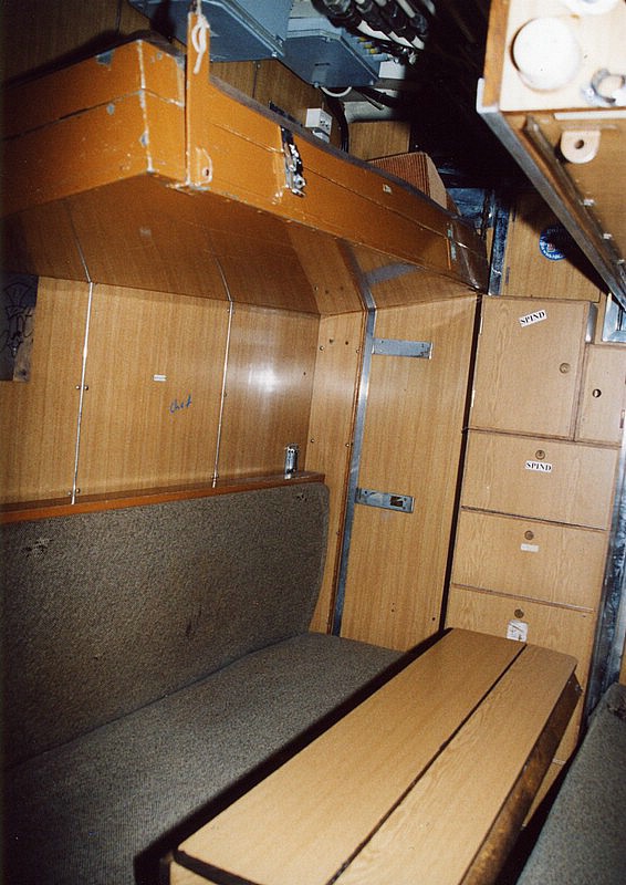 a_U-9_mannschaftsraum.jpg
