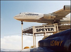 a_747_aussen.jpg