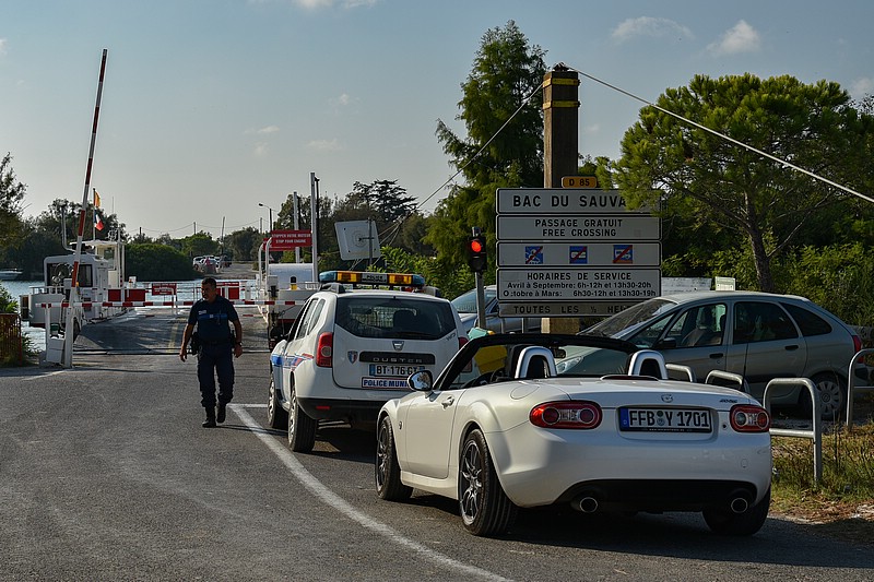 DSC_3568RAW.jpg