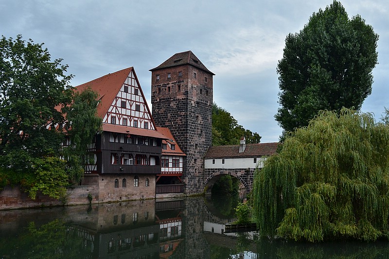 DSC_8128RAW.jpg