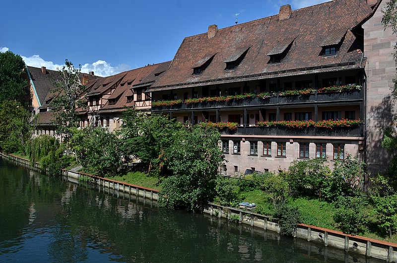 DSC_8270RAW.jpg