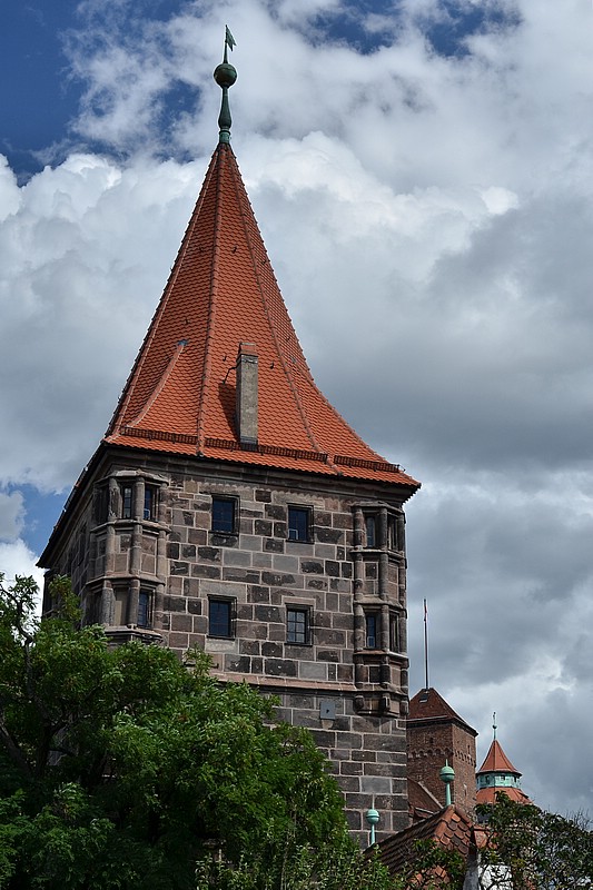 DSC_8370RAW.jpg