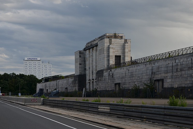 DSC_8569RAW.jpg