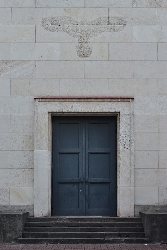 DSC_8692RAW.jpg