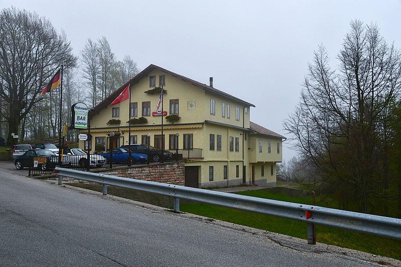 DSC_8574RAW.jpg